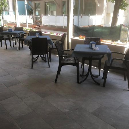 Hotel Laura Rimini Eksteriør bilde