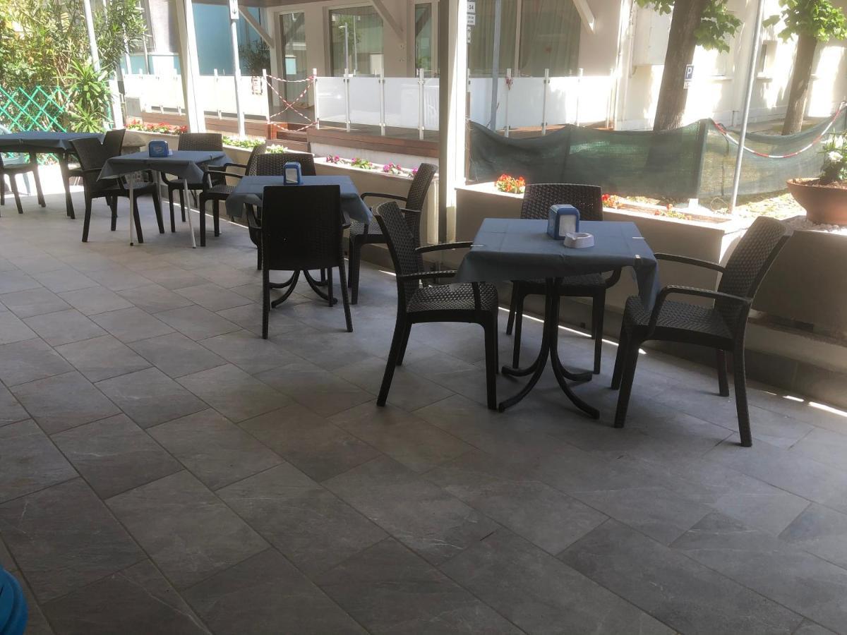 Hotel Laura Rimini Eksteriør bilde