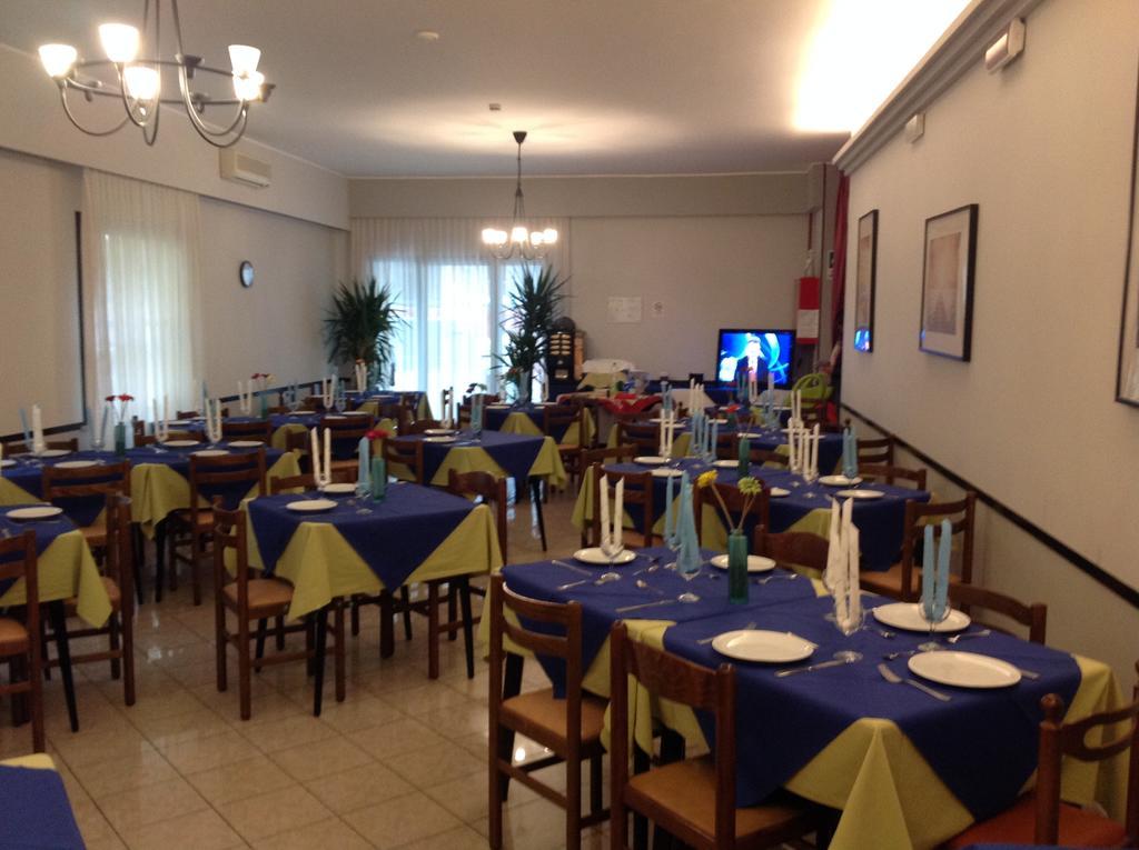Hotel Laura Rimini Eksteriør bilde