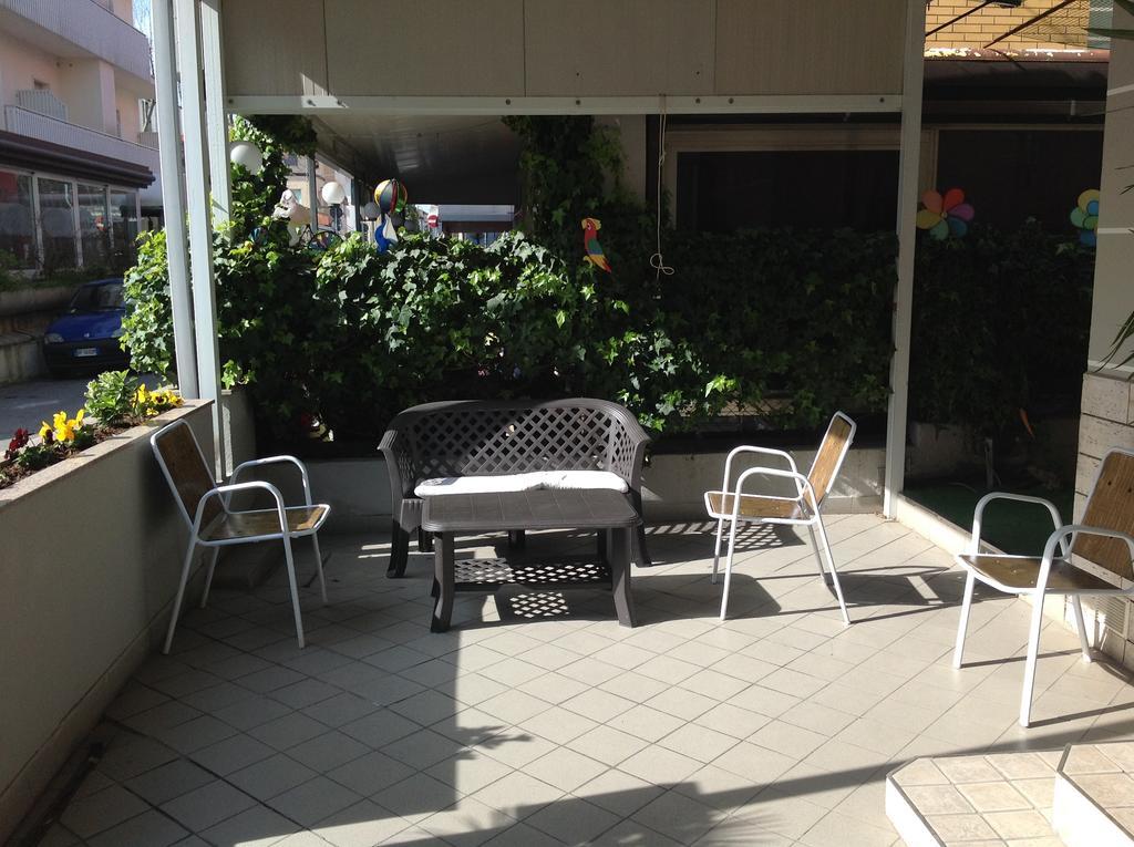 Hotel Laura Rimini Eksteriør bilde
