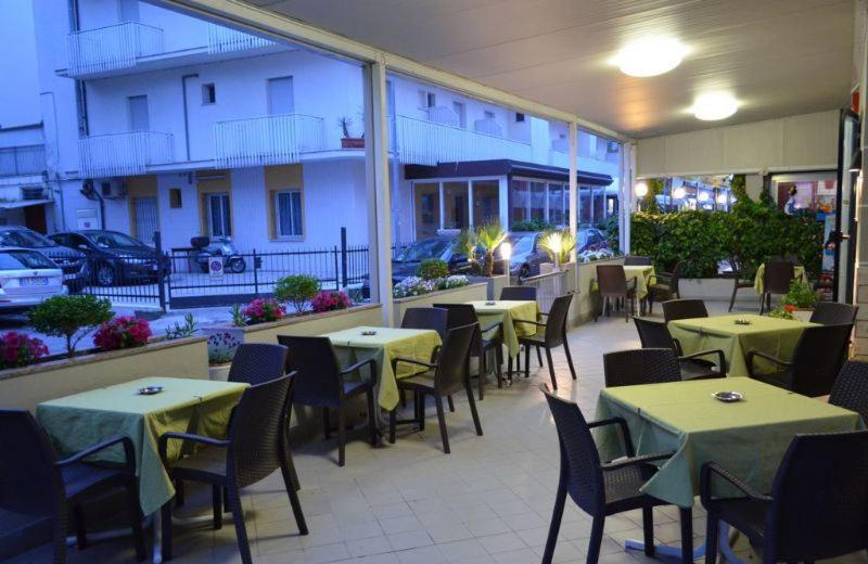 Hotel Laura Rimini Eksteriør bilde